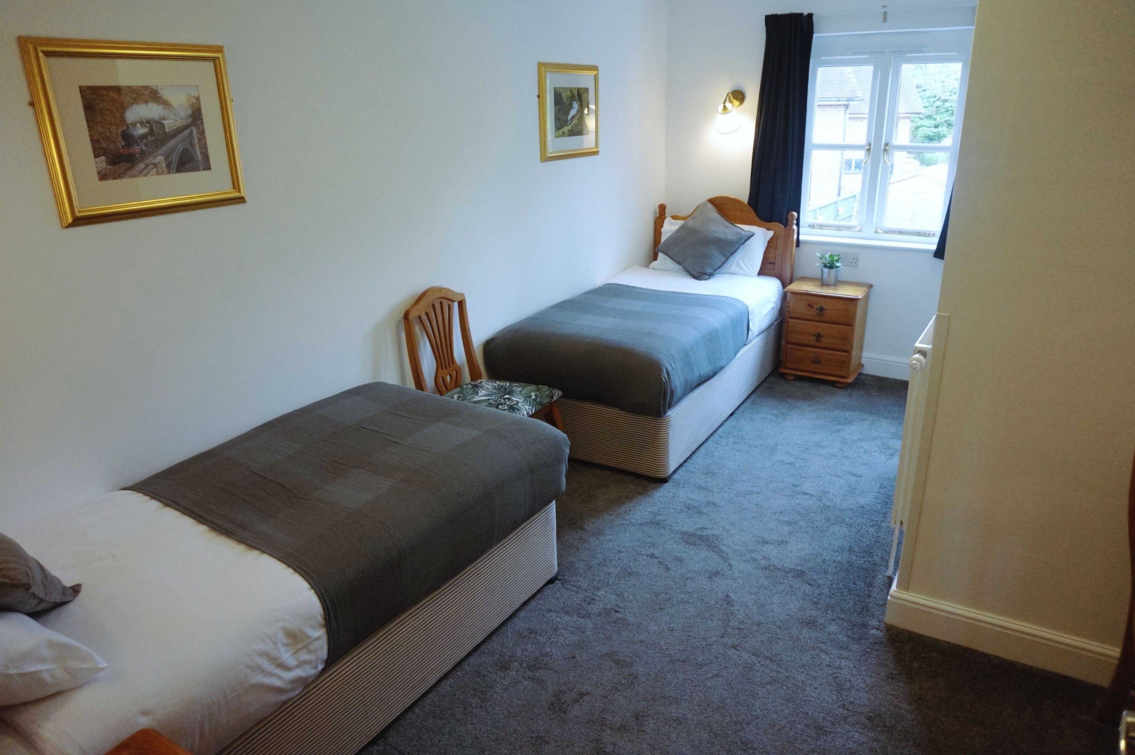 desk, iron/ironing board, free wifi