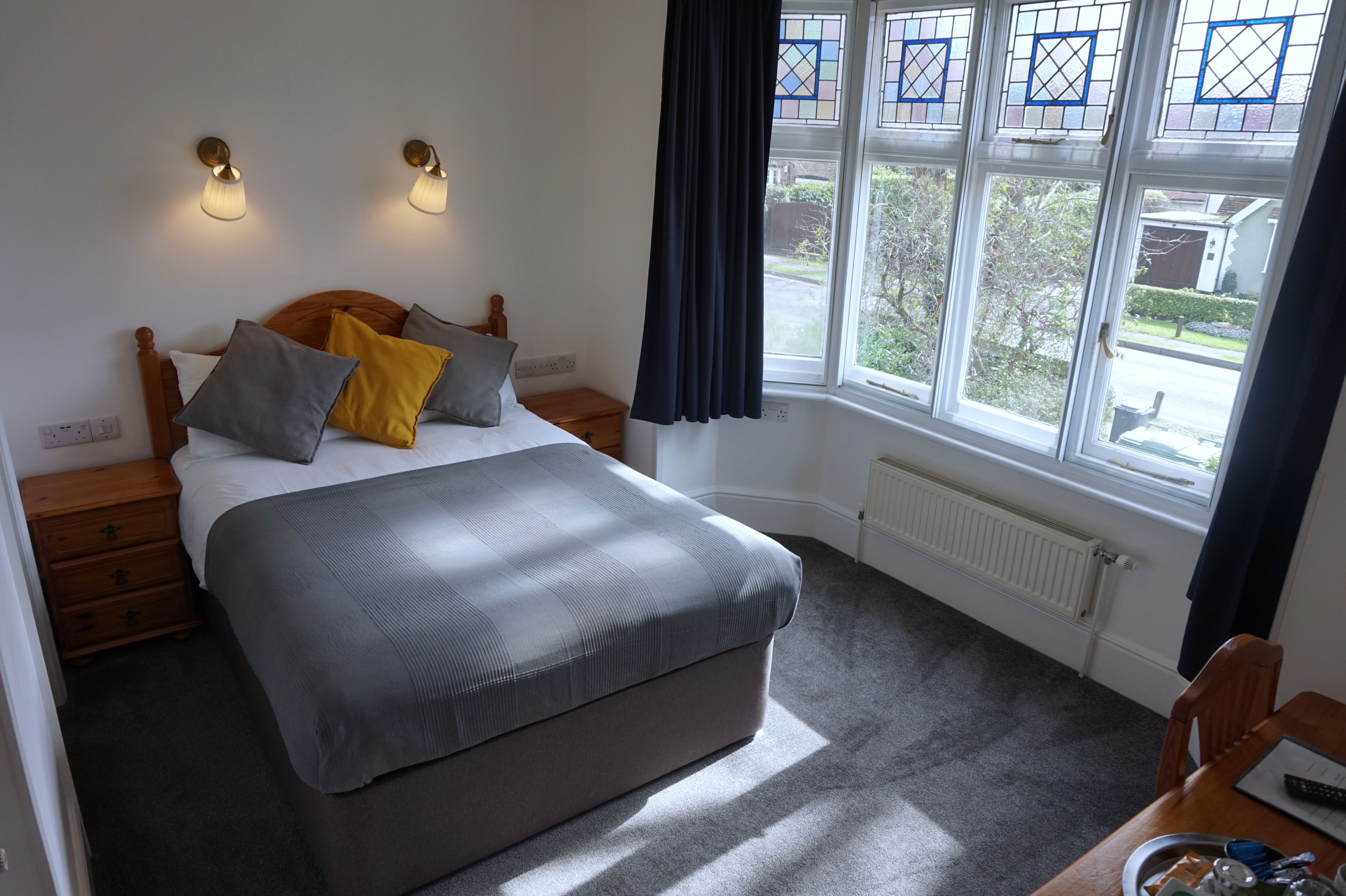 desk, iron/ironing board, free wifi