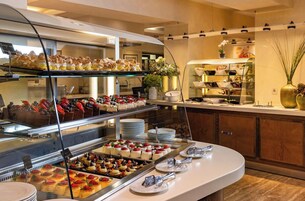 Café da manhã, almoço e jantar