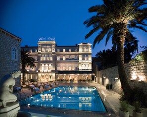Front of property - Hotel Lapad (Dubrovnik)