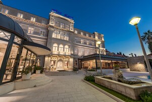 Front of property – evening/night