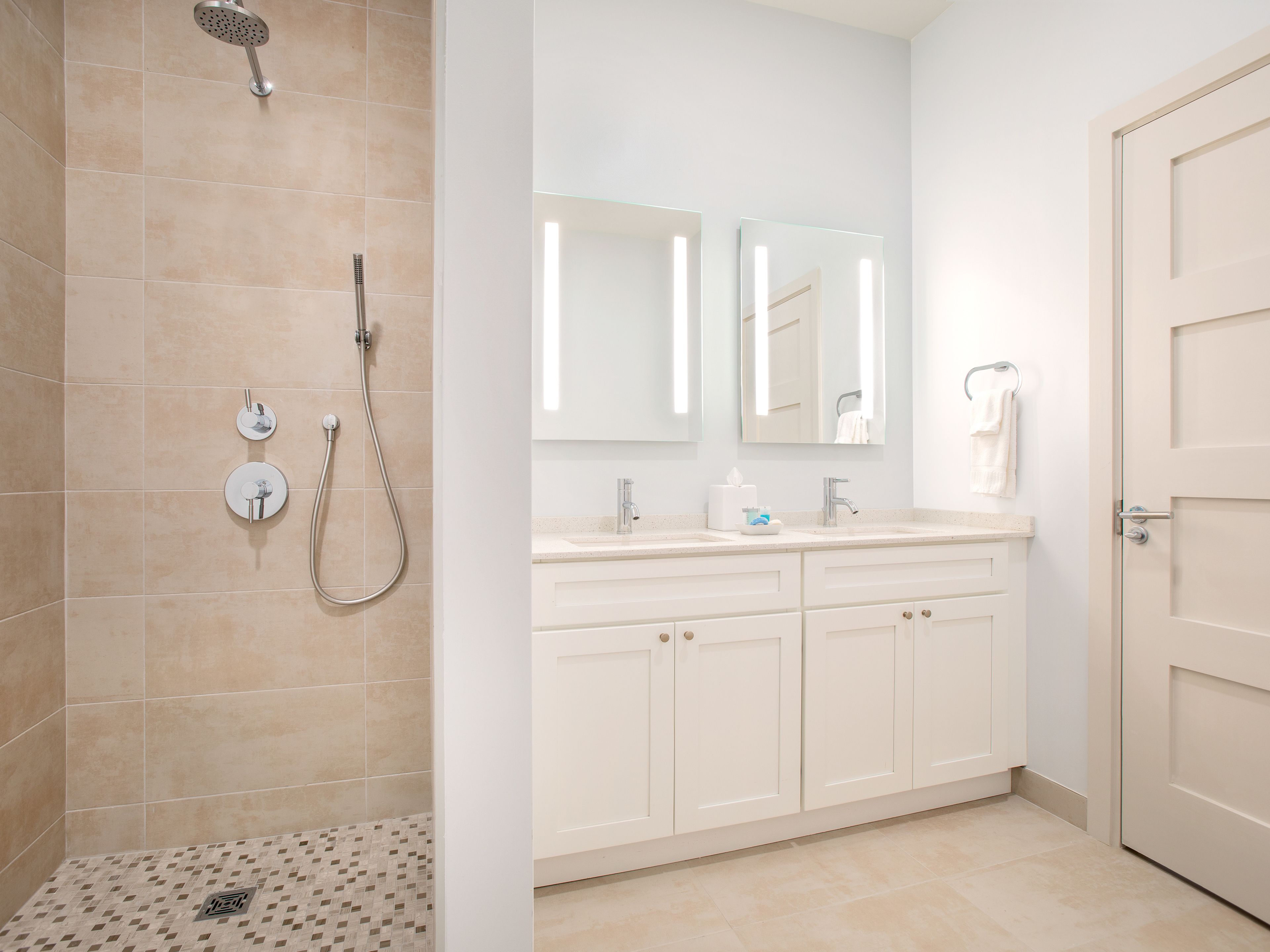 Photo - Beach View Hotel