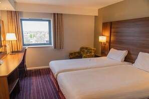 Twin Room, 2 Twin Beds | Desk, iron/ironing board, travel crib, free WiFi