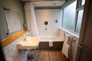 Hair dryer, towels - Riverside Hotel Branston by Chef and Brewer Collection (Burton on Trent)