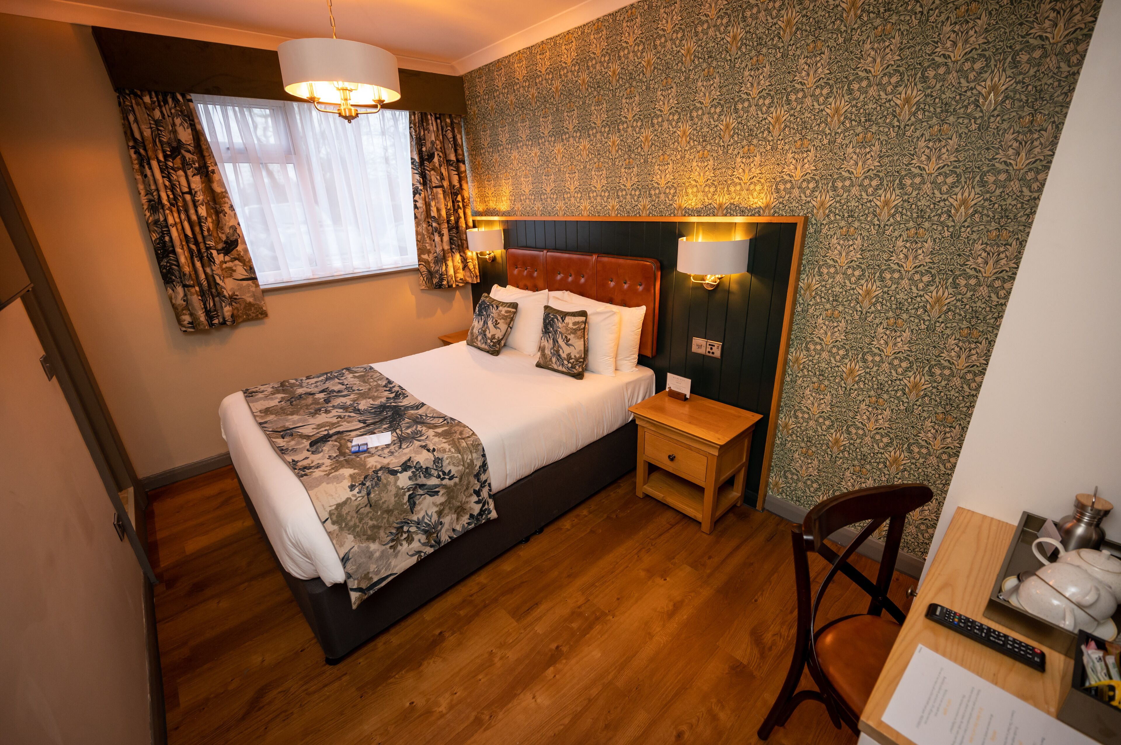 double room | iron/ironing board, free wifi
