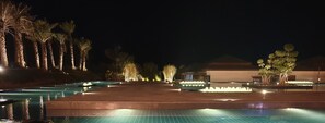 Esterni