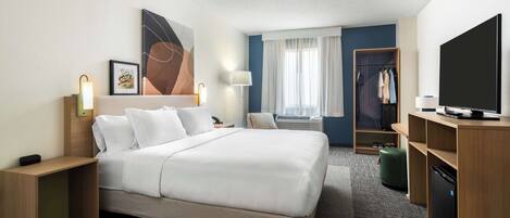 Room, 1 Katil Raja (King) | Meja, langsir/tirai gelap terus, seterika/papan seterika, Wi-fi percuma