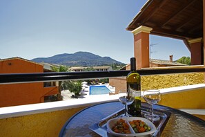 Double Room, Pool View | Outdoor dining