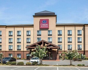Exterior - Comfort Suites Manchester near Arnold AFB (Manchester)