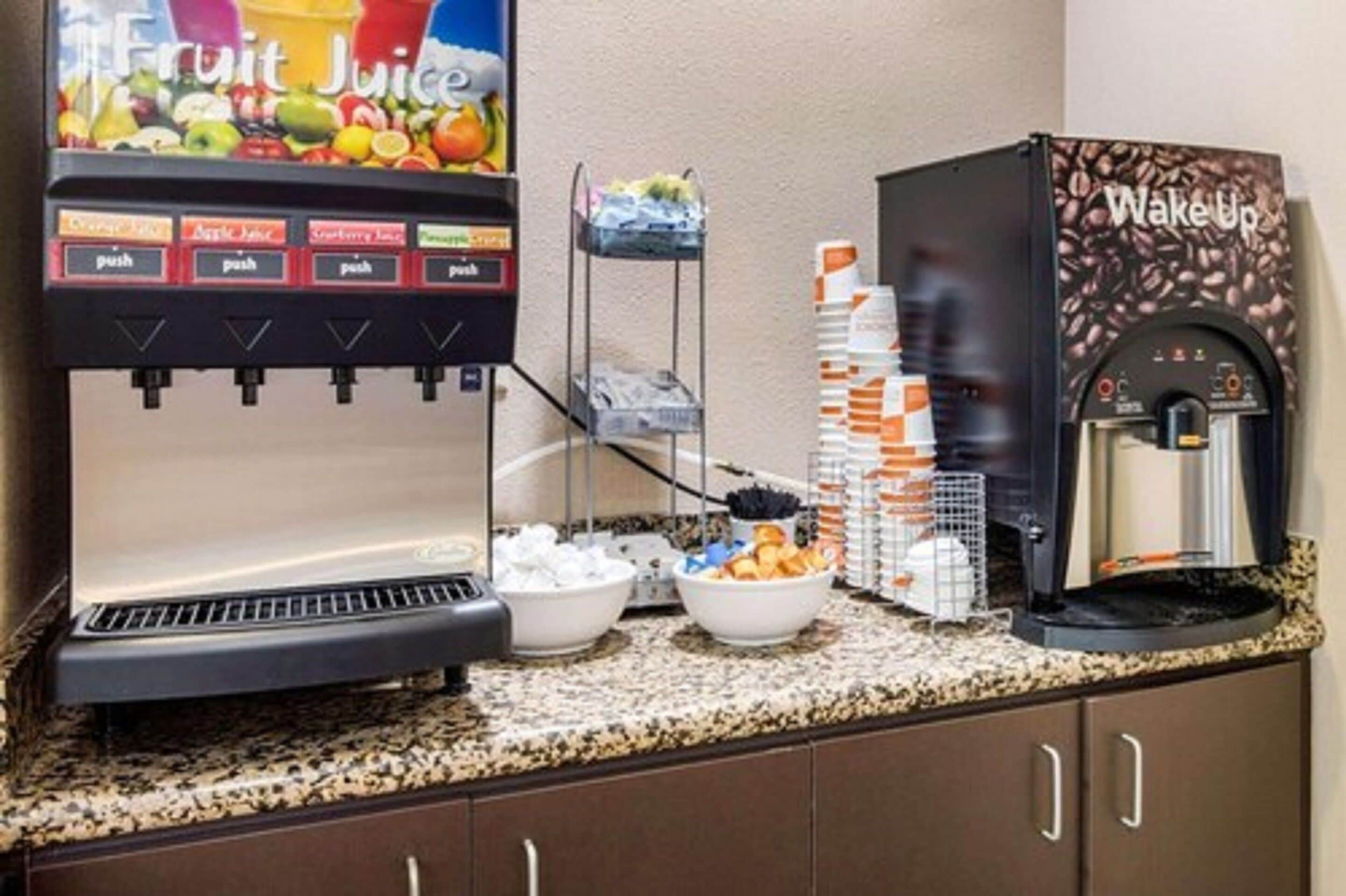 free buffet breakfast