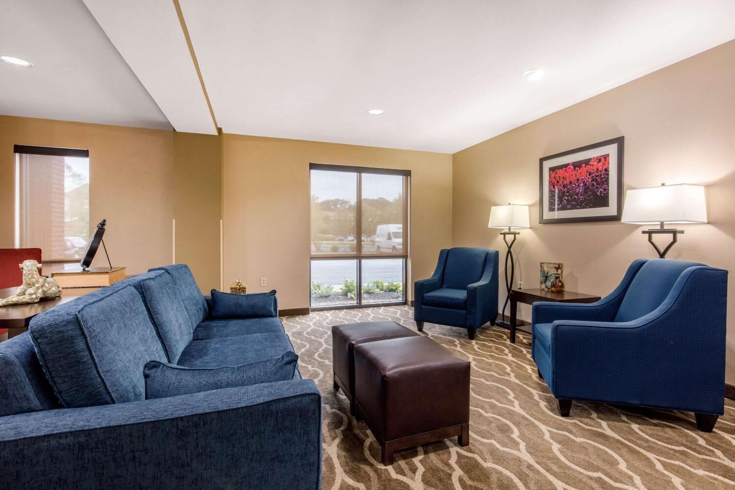 46-inch flat-screen tv with satellite channels, tv