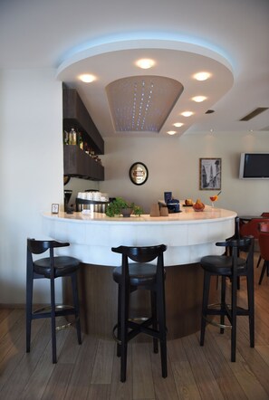 بار (في المنشاة)