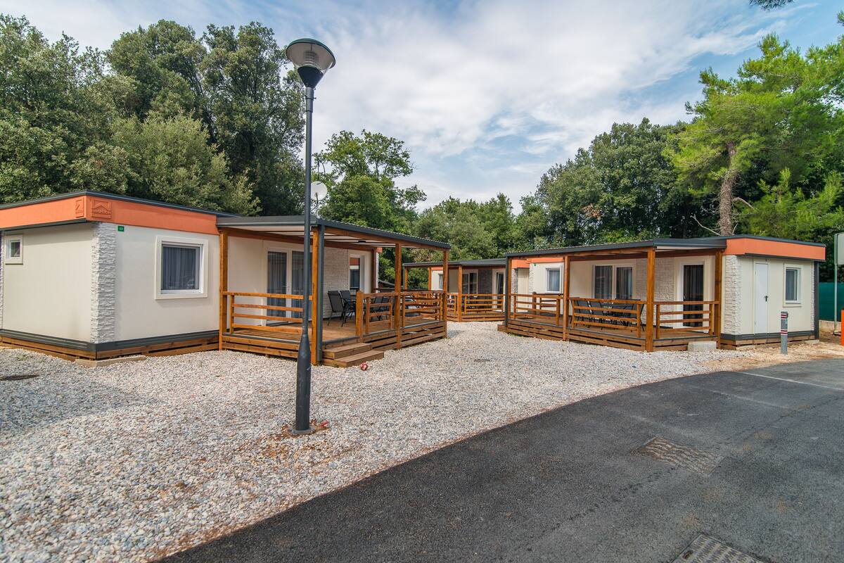 Mobil Karavan Deluks, 2 kamar tidur, pemandangan pantai, menghadap laut | Wi-Fi (biaya tambahan)