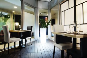Dining - Twentyone Hotel (Rome)