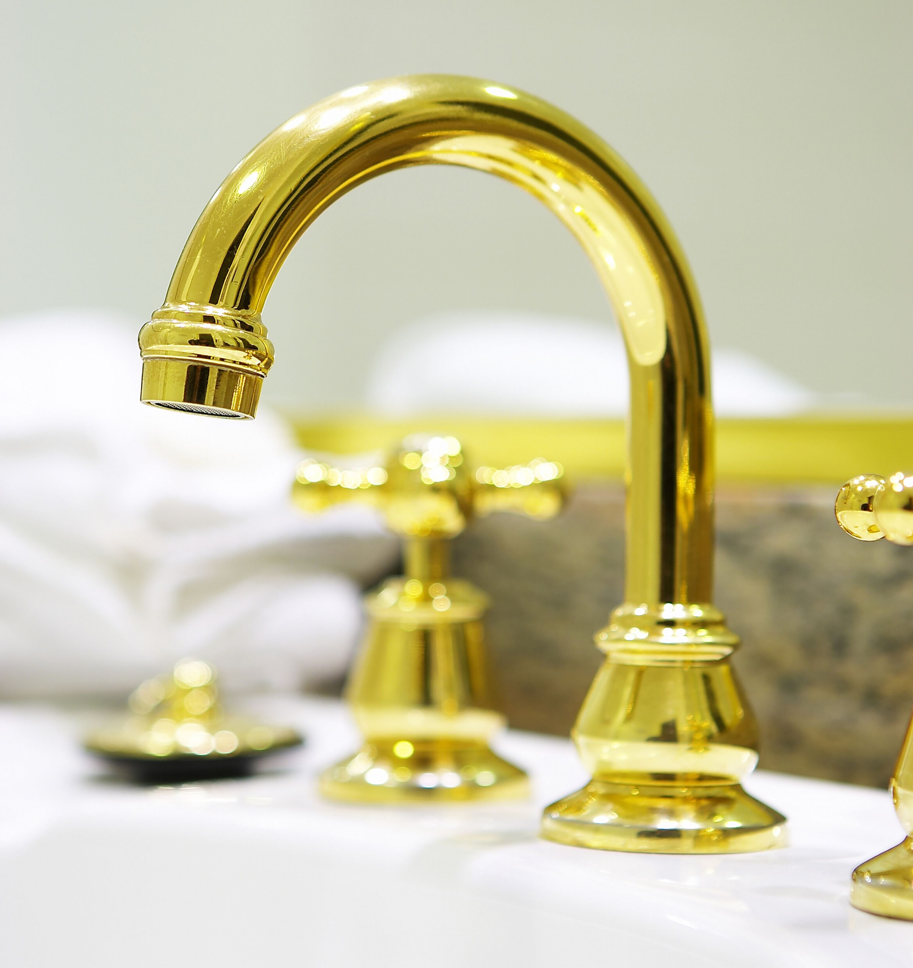 mountain view spa suite | bathroom | hair dryer, towels