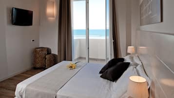 1 bedroom, in-room safe, desk, iron/ironing board