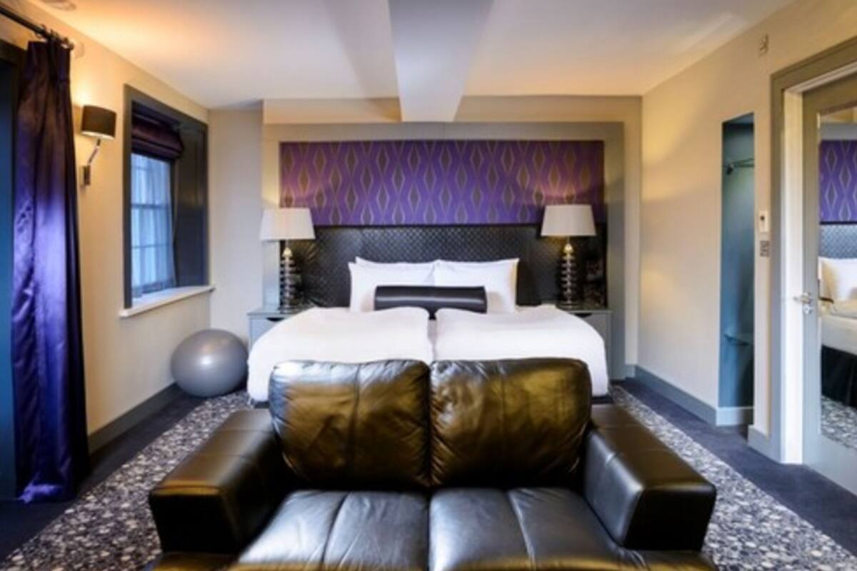 Executive Room, 1 Katil Raja (King) | Peralatan tempat tidur premium, peti besi dalam bilik, meja
