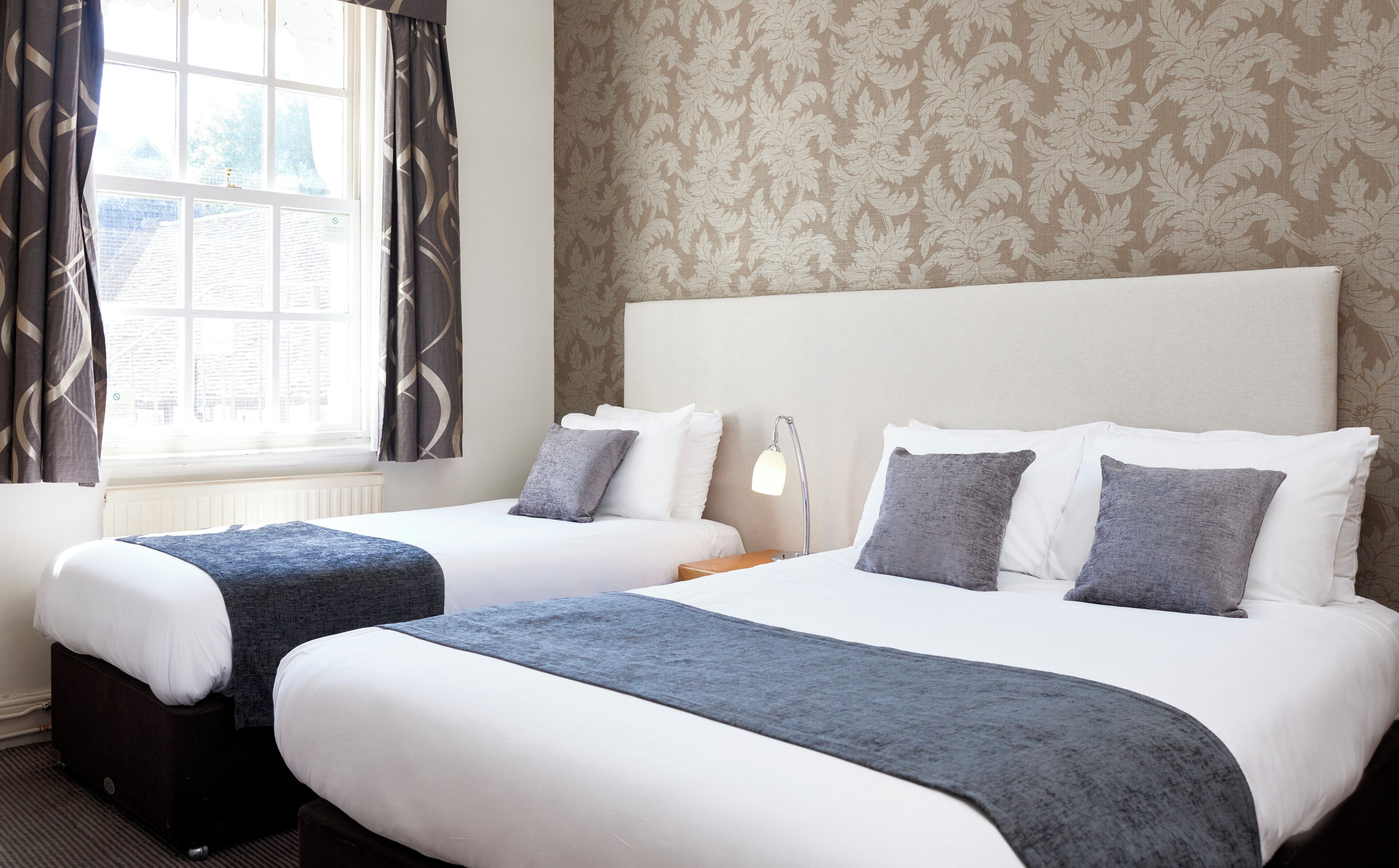 Family Room (for 3) | Desk, iron/ironing board, free WiFi, bed sheets