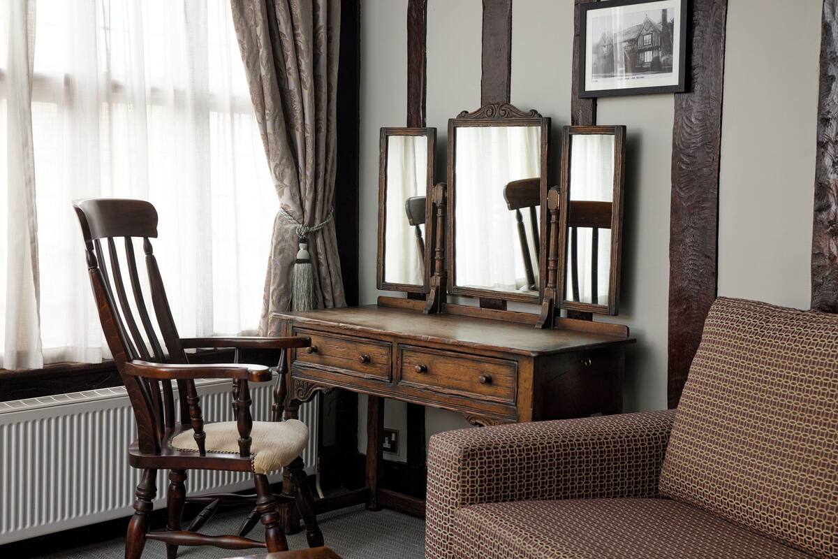 superior double room | 1 bedroom, desk, iron/ironing board, free cots/infant beds