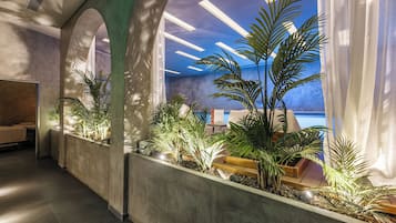 Ruang perawatan pasangan, sauna, hot tub, ruang uap, dan perawatan tubuh