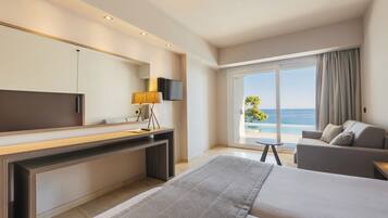 Superior Swim Up Room with Sea View | View from room