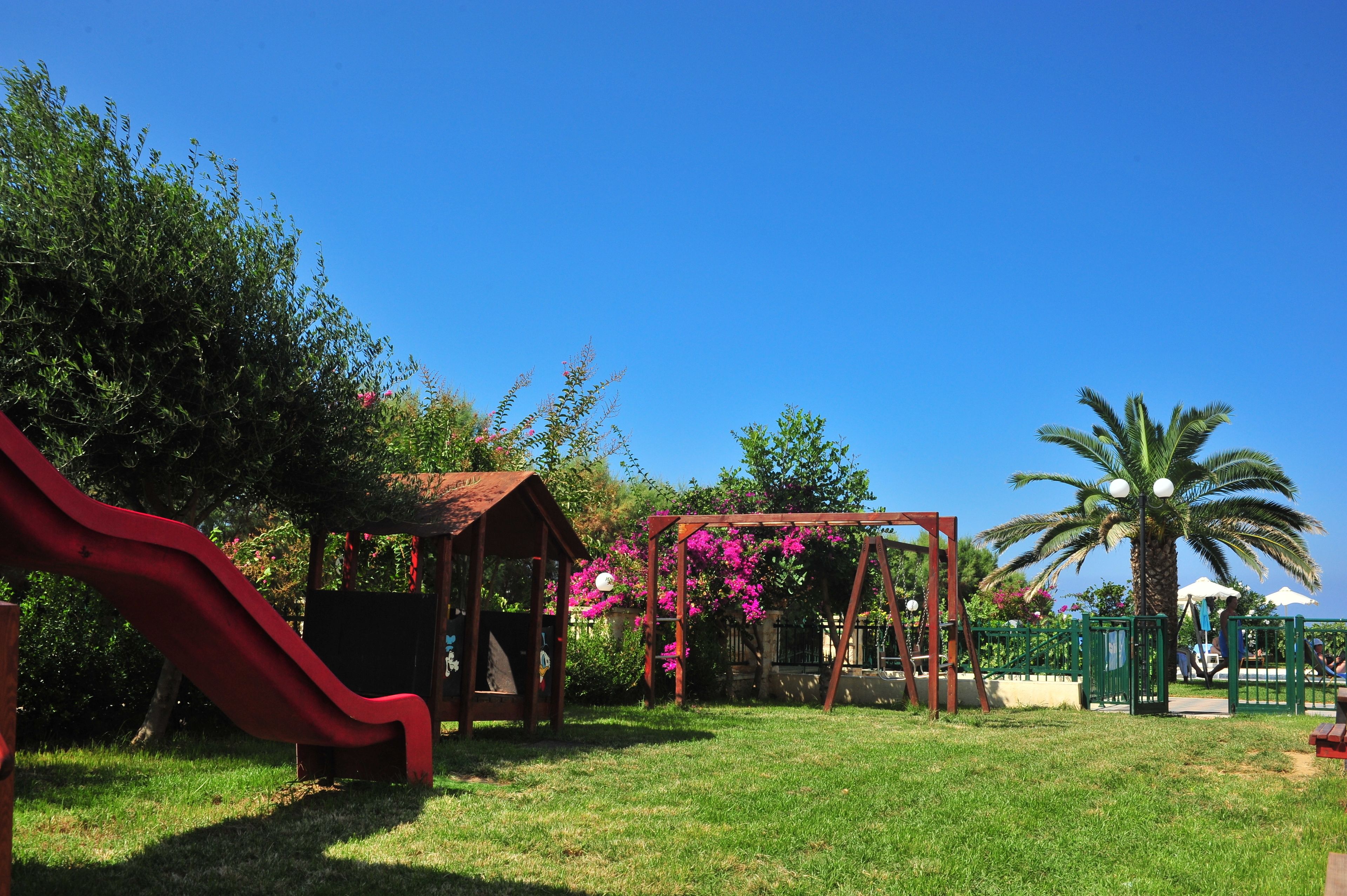 children’s play area – outdoor