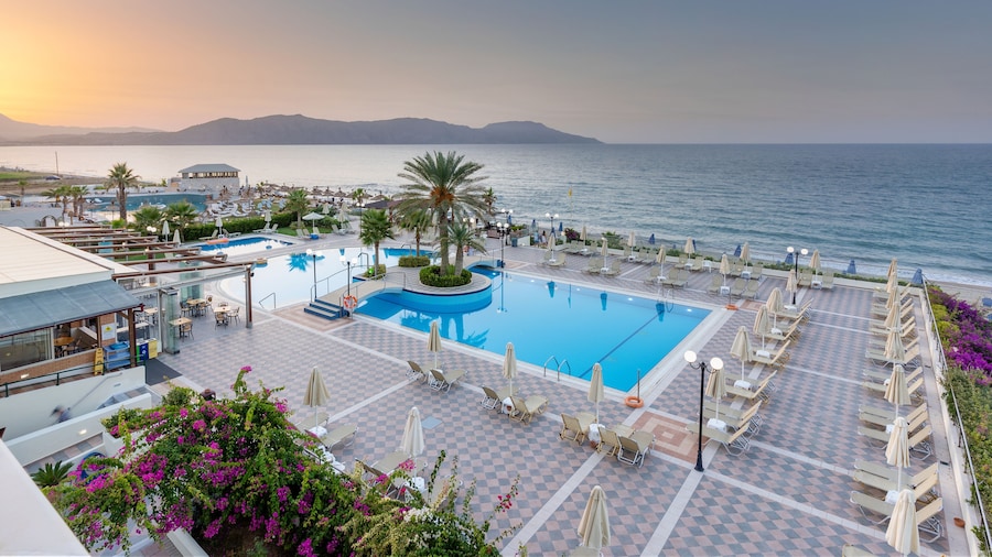 Hydramis Palace Beach Resort
