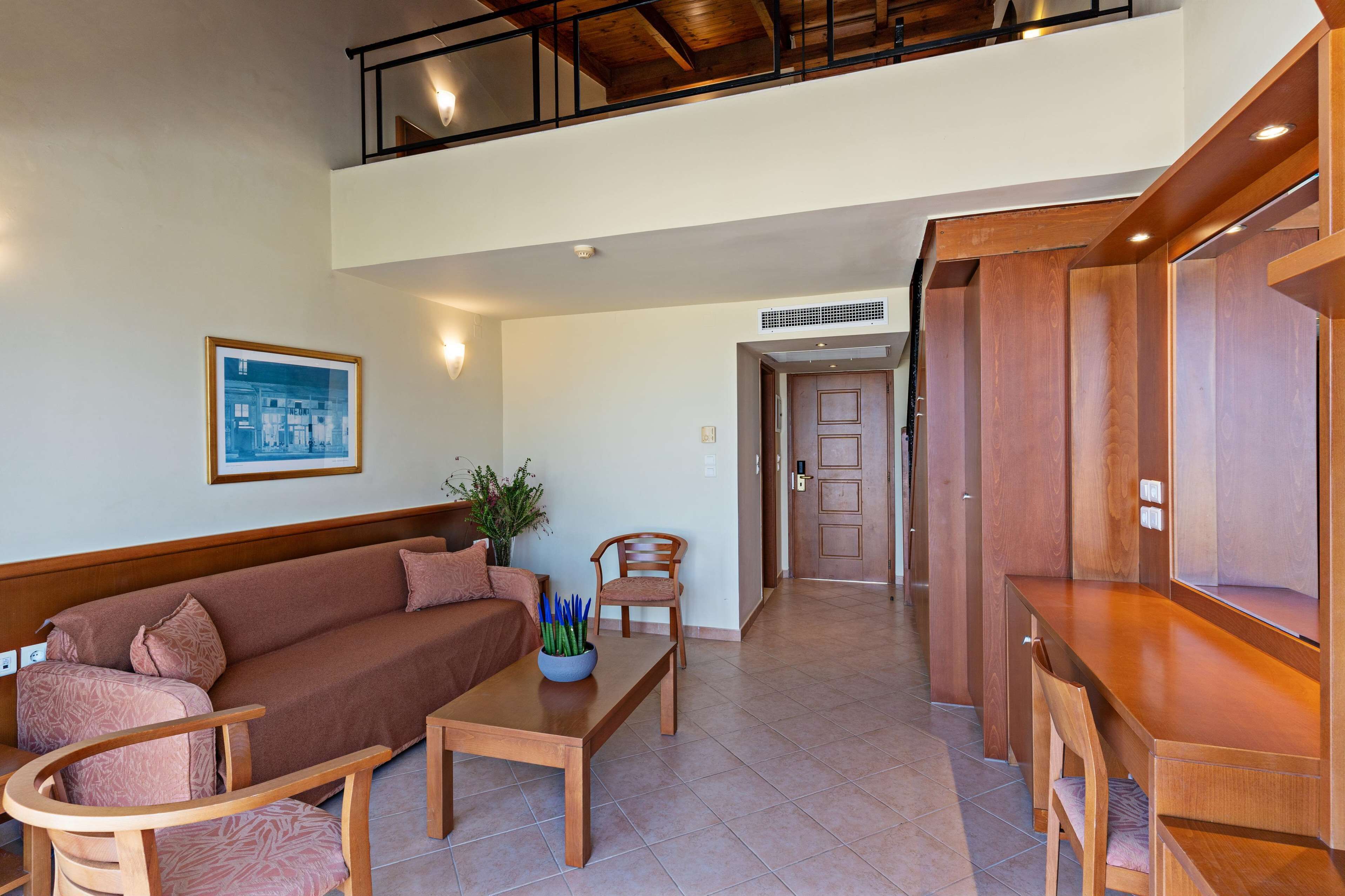 1 bedroom, blackout curtains, soundproofing, iron/ironing board