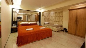 Suite | Decoración individual, mobiliario individual, escritorio