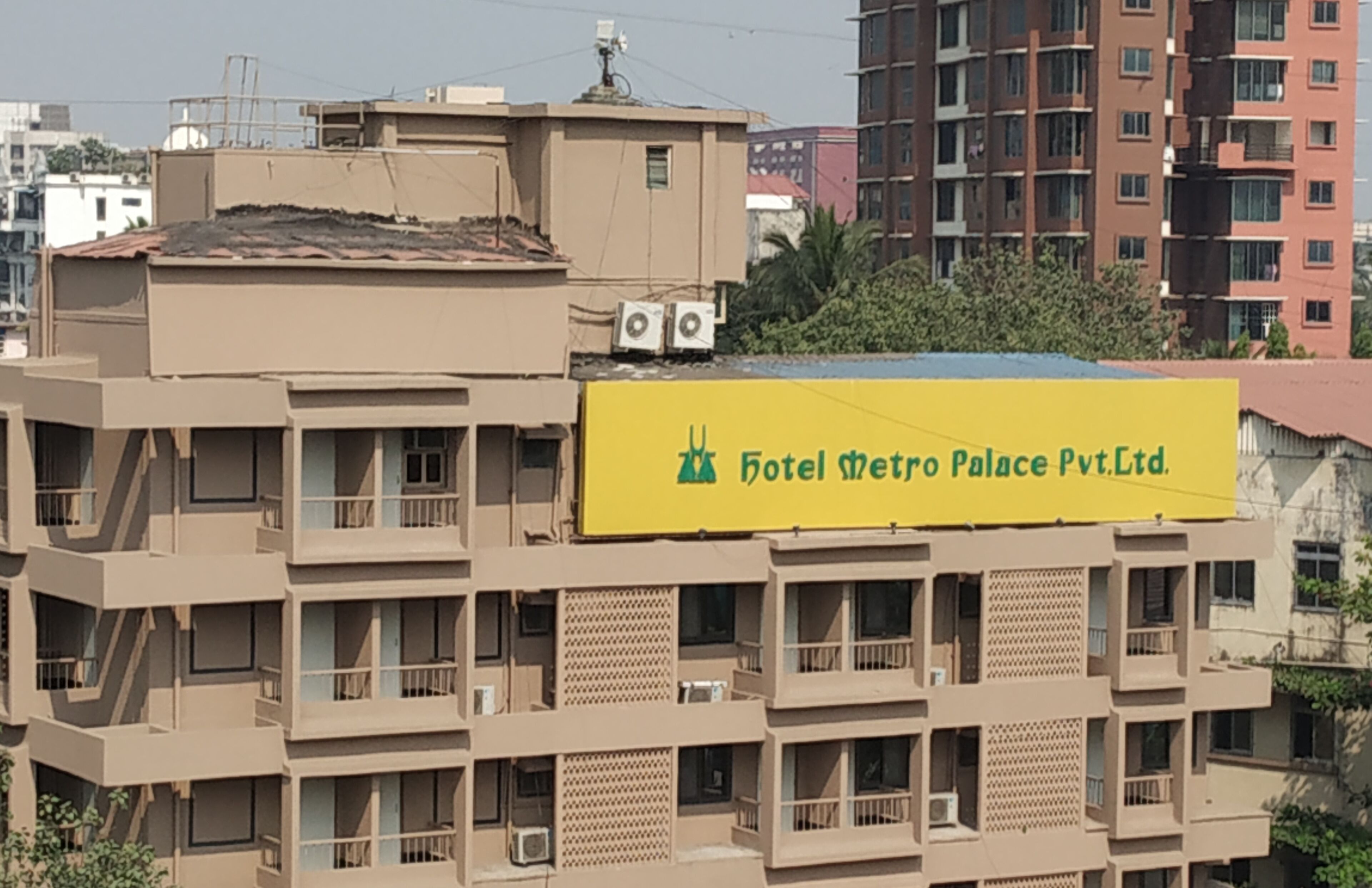 Photo - Hotel Metro Palace Bandra