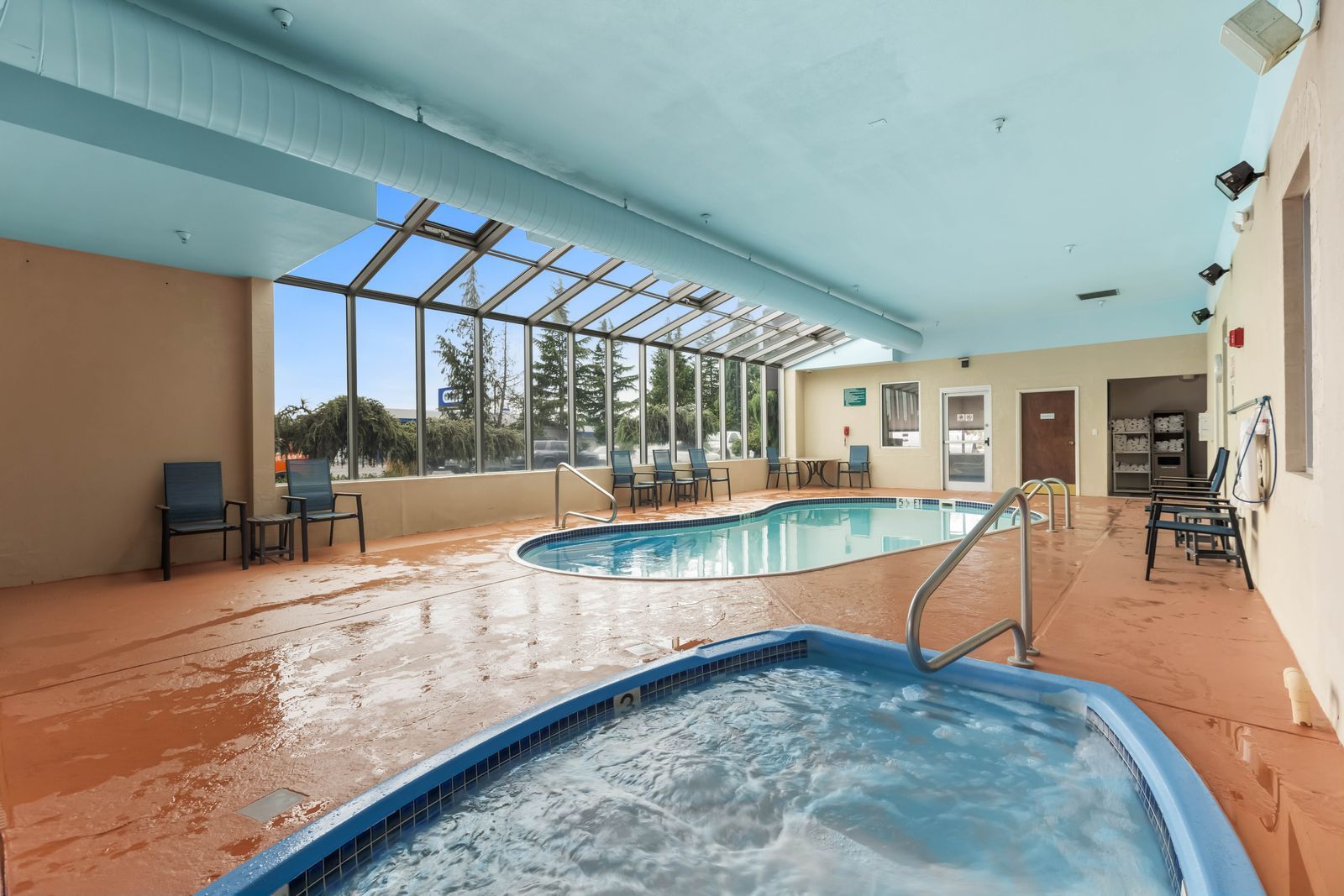 Bañera de hidromasaje interior