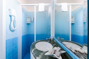 Ducha, cabezal de ducha tipo lluvia, artículos de tocador gratuitos