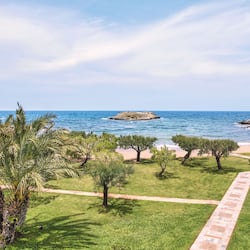 Spiaggia privata, lettini da mare, ombrelloni, teli da spiaggia
