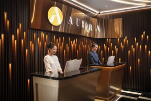 Reception - Aurora Central Hotel  (Hanoi)