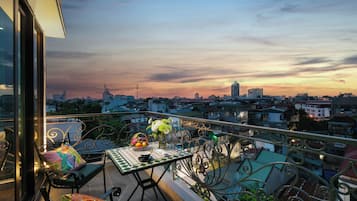 Aurora Terrace Suite | 1 bedroom, minibar, in-room safe, desk