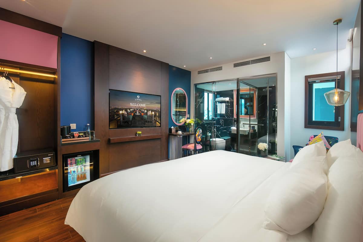 Kamar Eksekutif, pemandangan kota | 1 kamar tidur, minibar, brankas, dan meja kerja