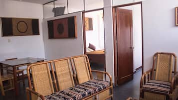 Apartamento familiar, 2 habitaciones | Camas supletorias y wifi gratis