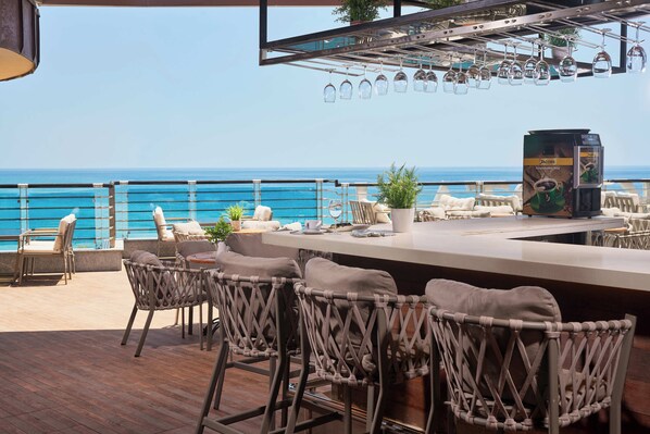 5 bars/lounges, poolside bar, beach bar - Grand Kaptan Hotel - All Inclusive (Alanya)