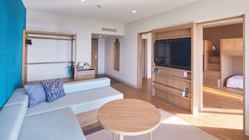 Premium bedding, down duvets, in-room safe, desk