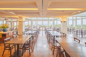 Restaurant - Royal View Hotel Churaumi - Closest to Churaumi (Motobu)