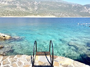 Private beach, free beach cabanas, sun-loungers, beach umbrellas