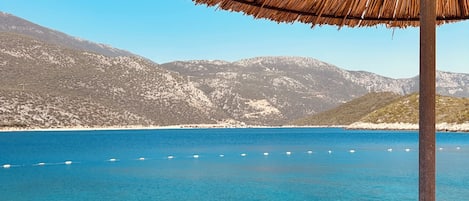 Private beach, free beach cabanas, sun loungers, beach umbrellas