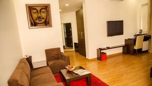 Platinum Room | Living area - La Suite (New Delhi)