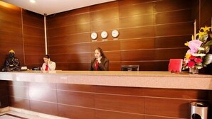 Reception - La Suite (New Delhi)