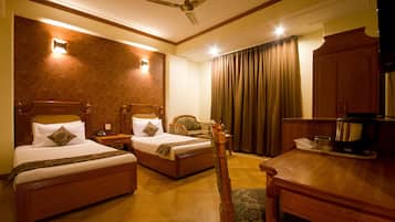 In-room safe, individually decorated, individually furnished, desk