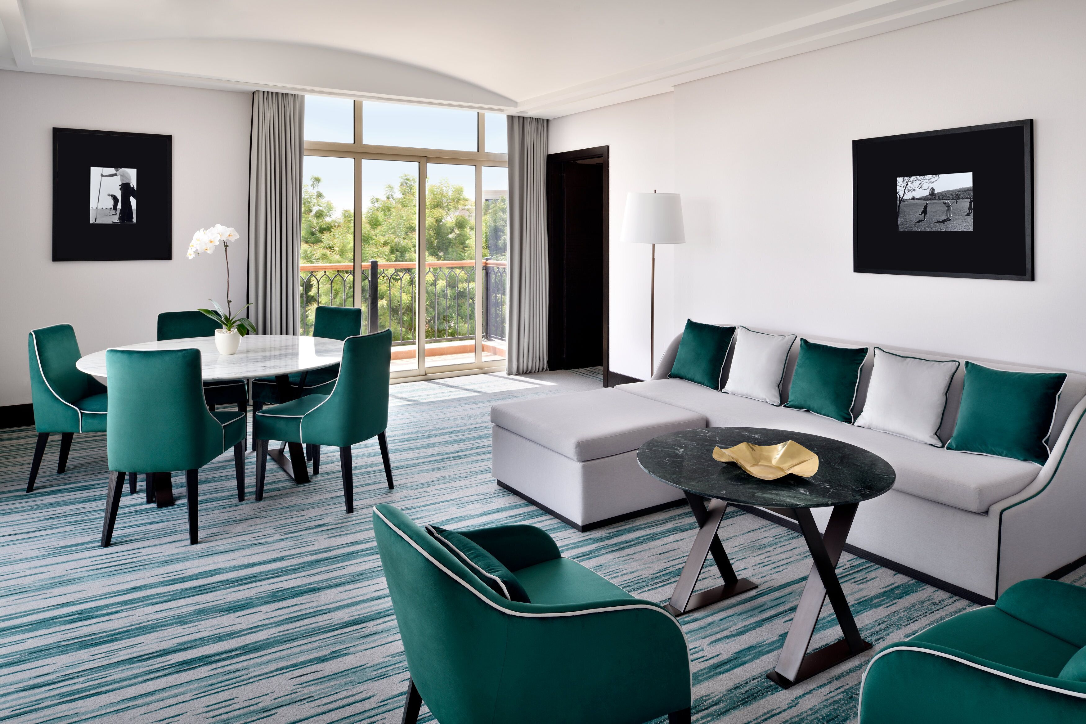 Doppia uso singolo | Area soggiorno | TV LCD 32 pollici con canali satellitari, TV, lettore DVD