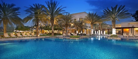 Outdoor pool, pool umbrellas