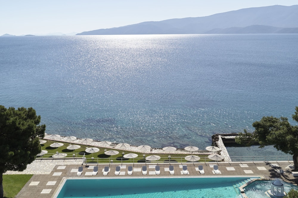 Kalamaki Beach Resort
