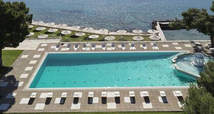 Kalamaki Beach Resort