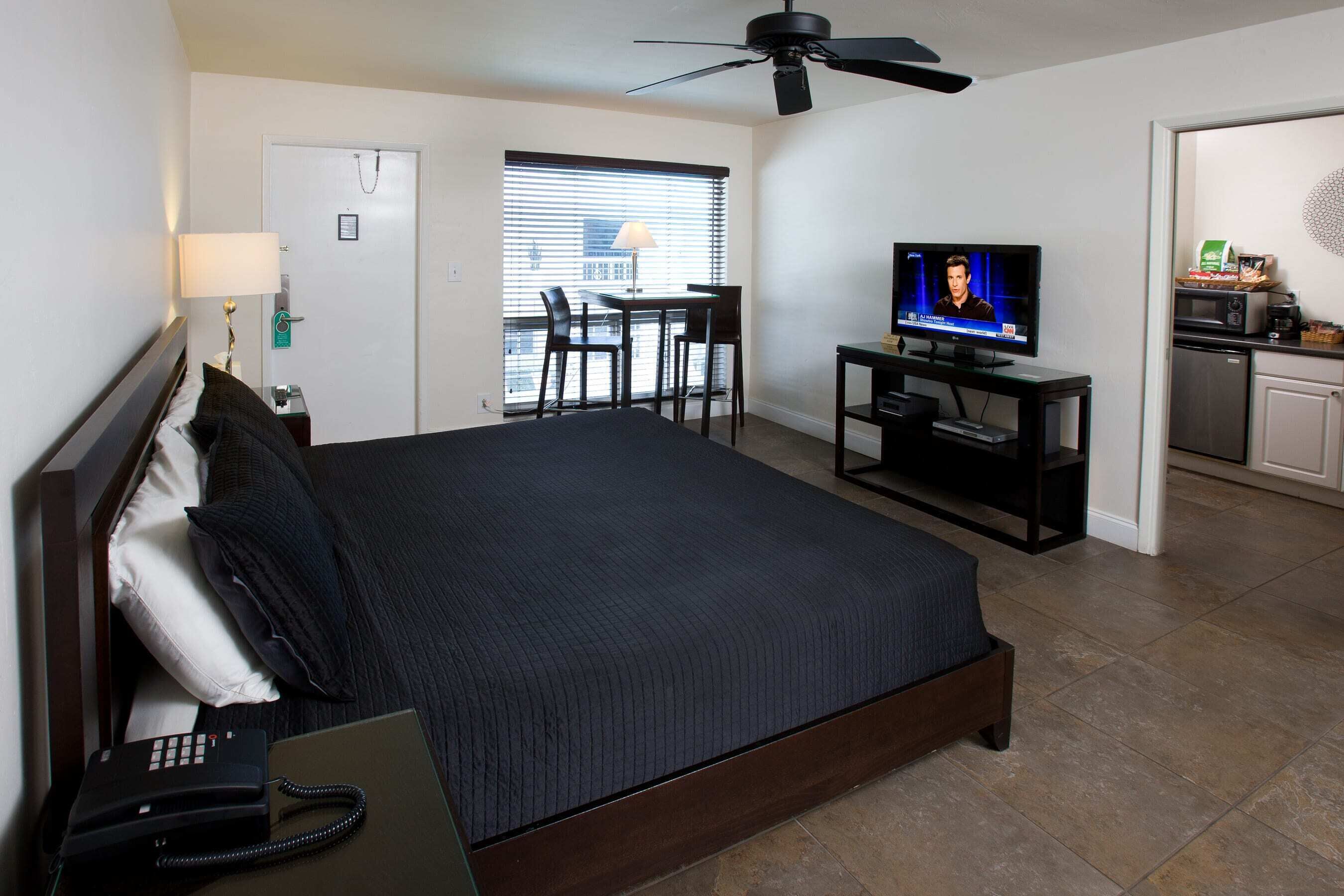 standard single room, men only | in-room safe, desk, soundproofing, iron/ironing board